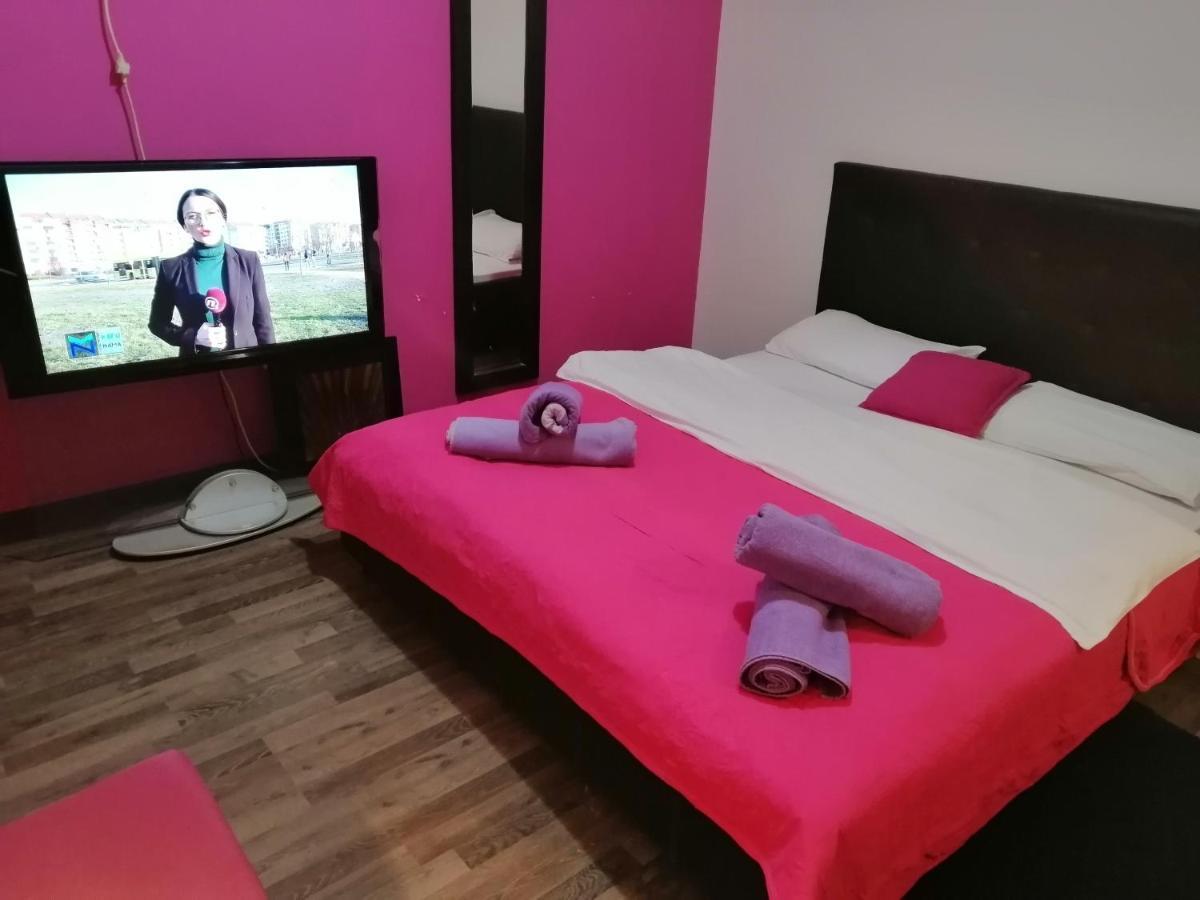 Apartmani M แฮร์เซ็ก-โนวี ภายนอก รูปภาพ